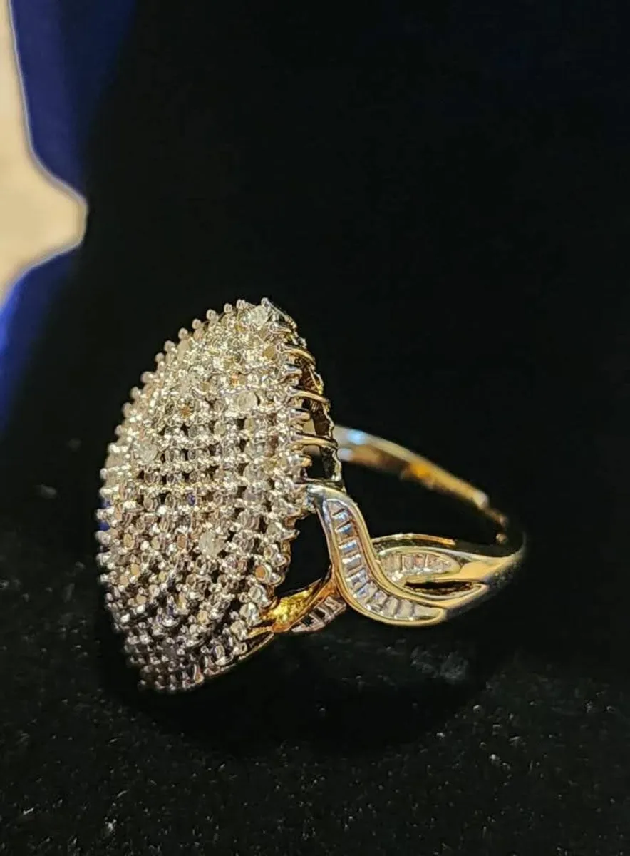Beautiful Diamond Ring - Image 3