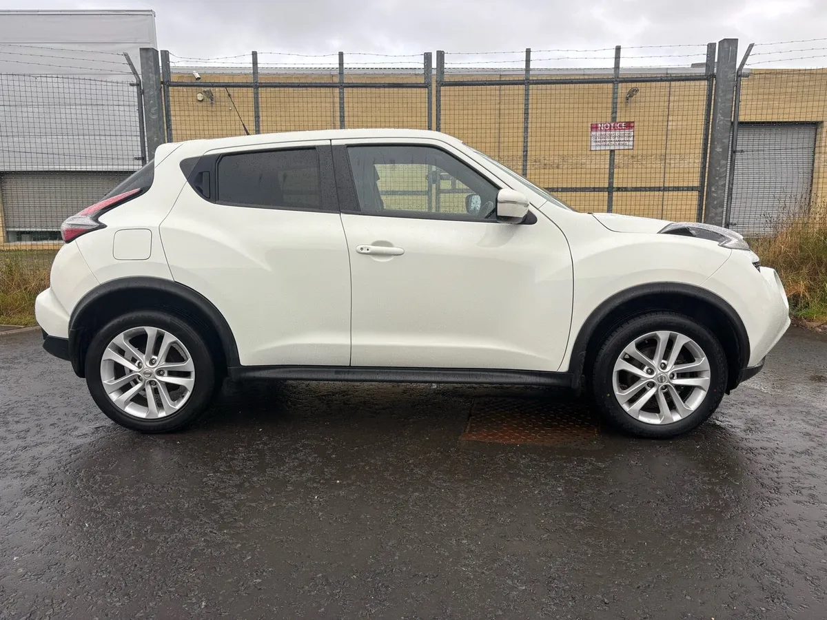2016 nissan juke - Image 2