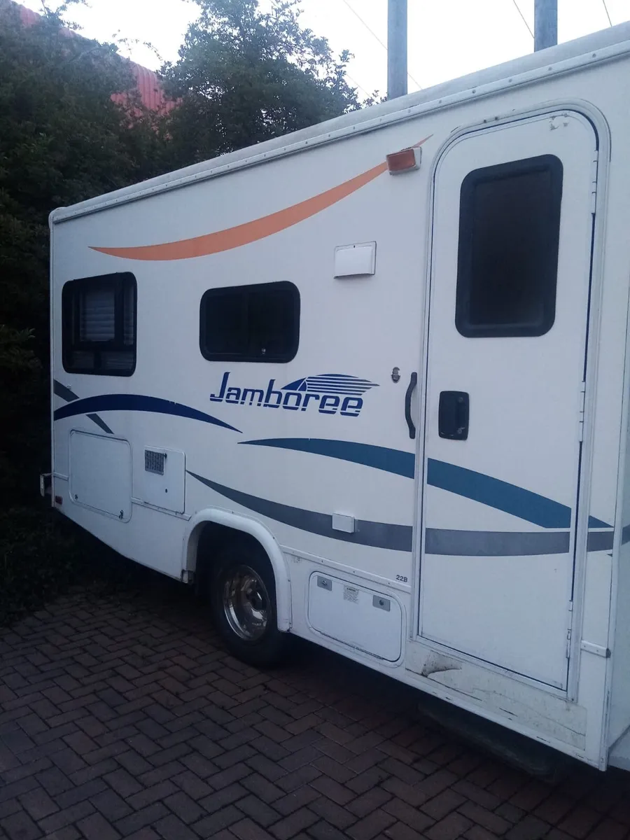 07 Fleetwood Jamboree - motor home camper van - RV - Image 3