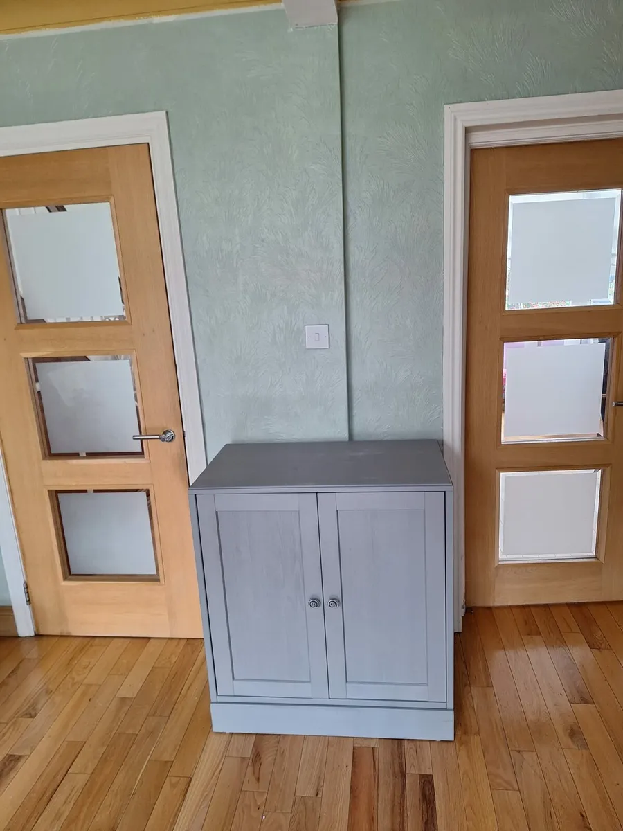 Cabinet - Image 3