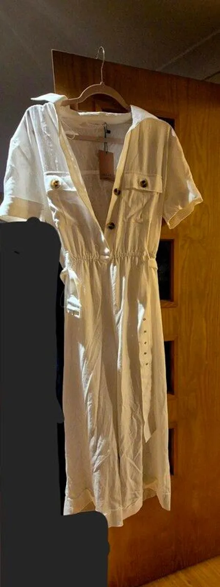 Women's Clothes - Image 2
