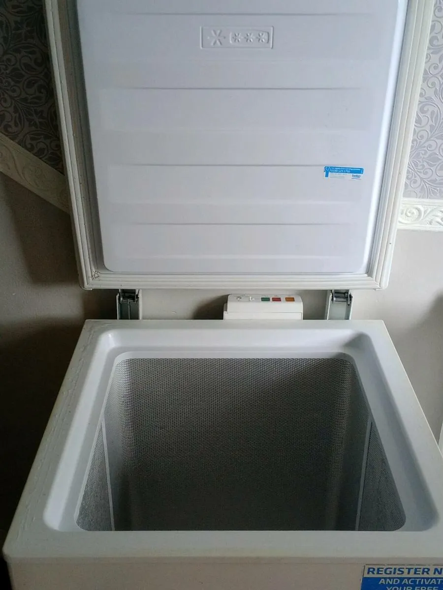 Beko chest freezer - Image 2