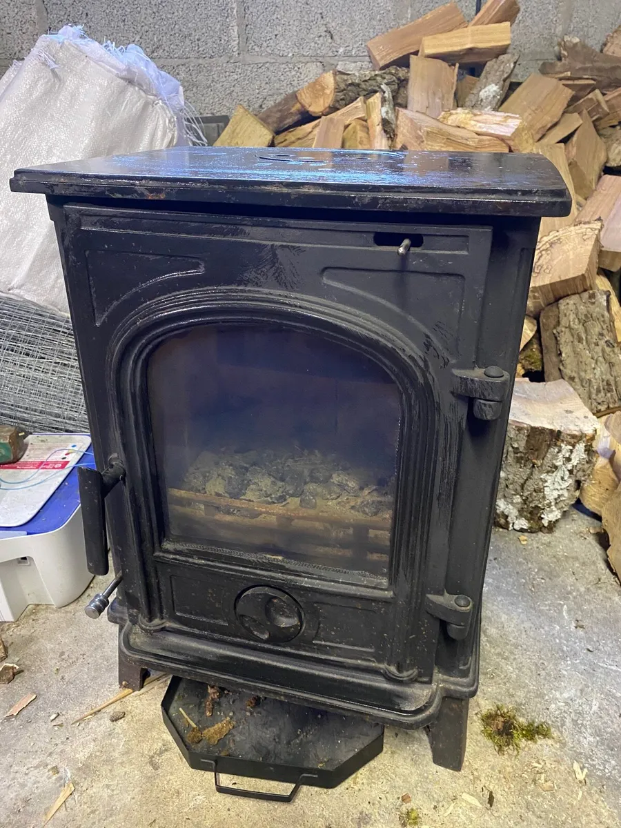 8 kw stove for sale, hardly used - Image 1