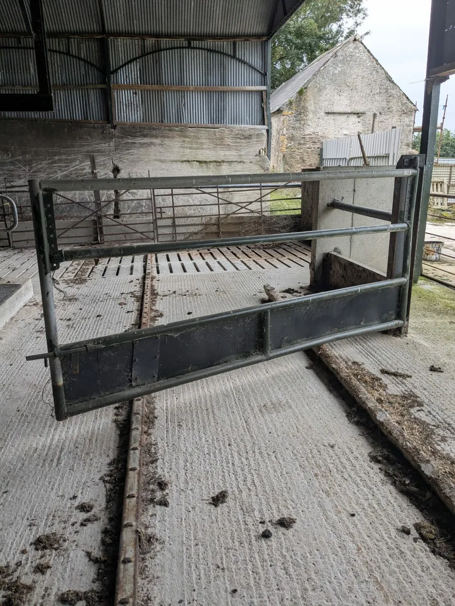 SCRAPERS, CUBICLEW & MATS - Image 2