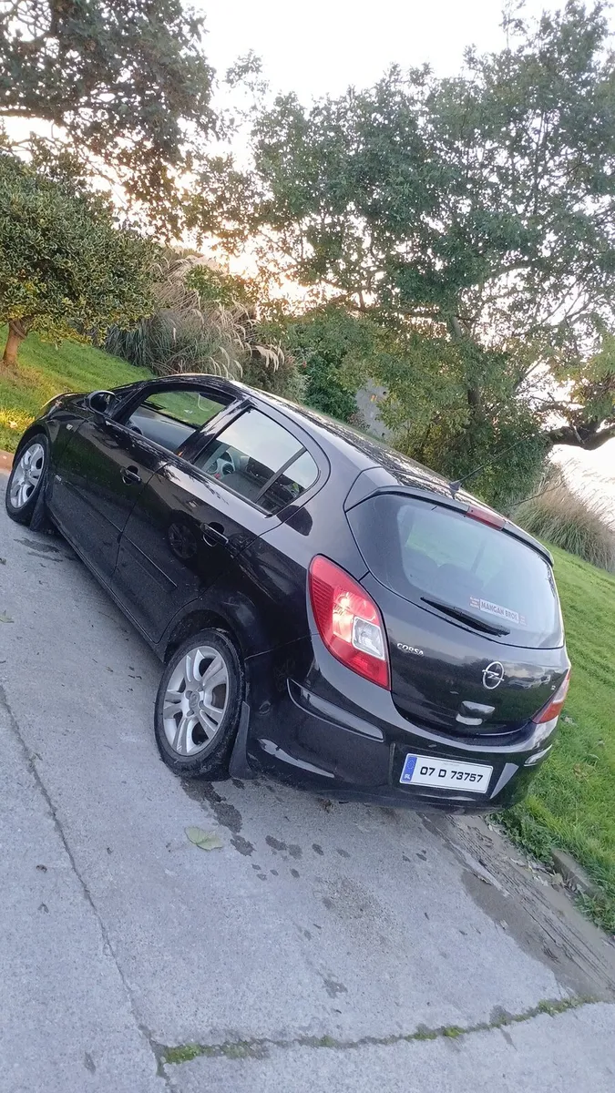 Opel Corsa 1.2 - Image 1