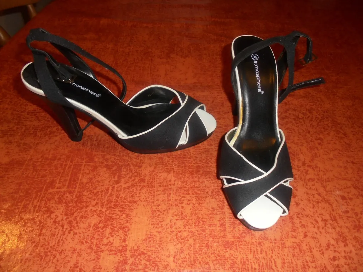 Ladies Sandals for Sale - Image 3