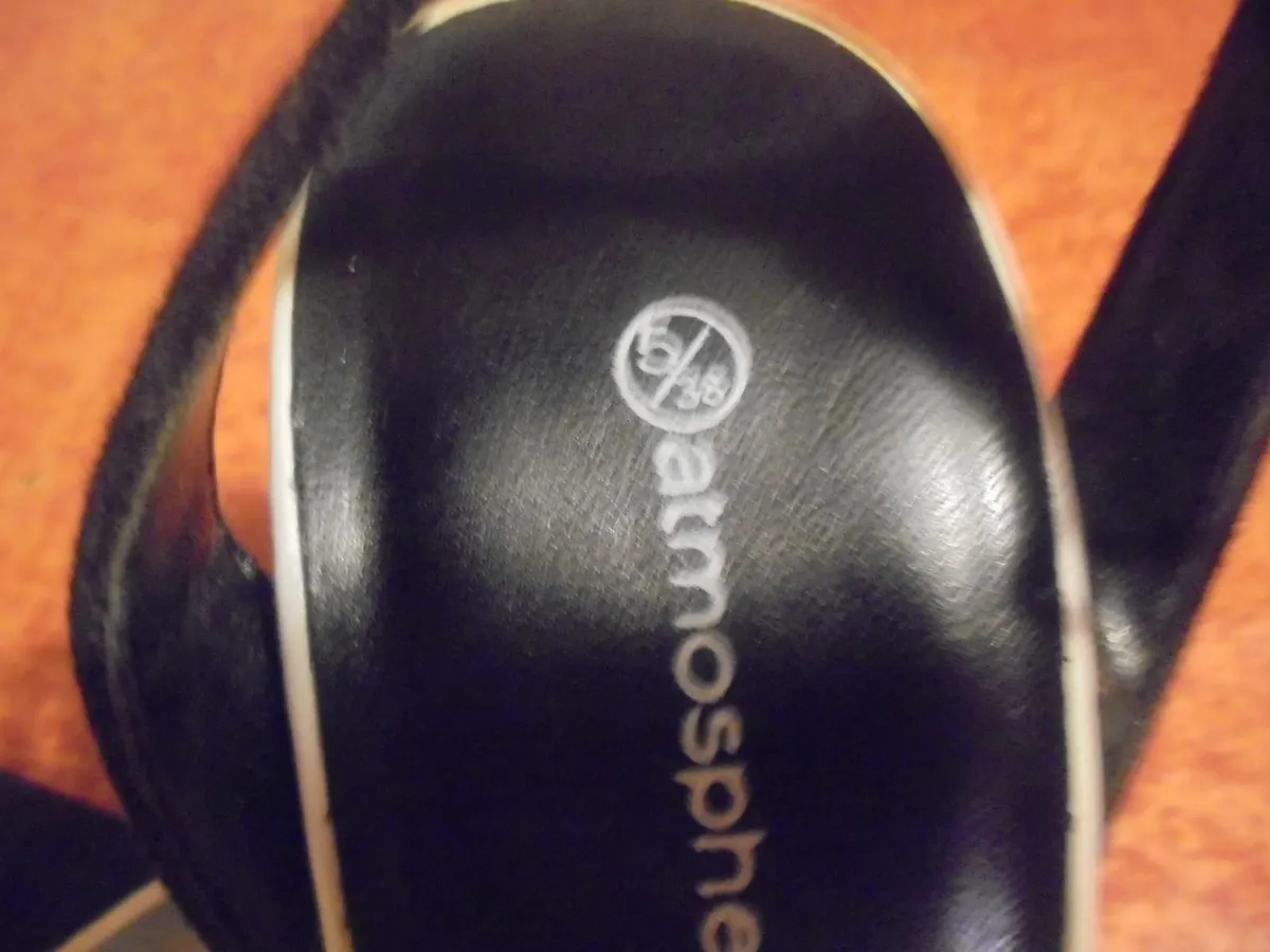 Ladies Sandals for Sale - Image 4