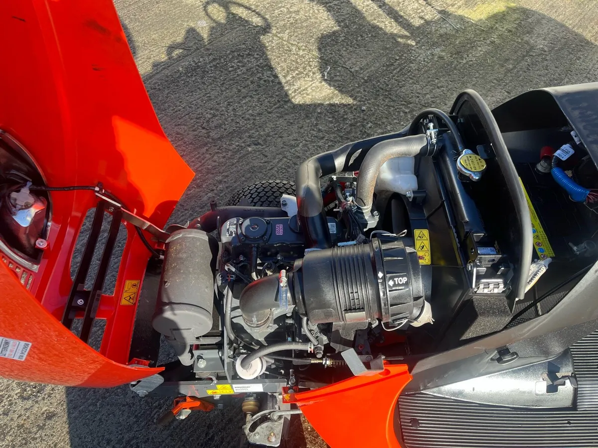 Kubota GR2120 - Image 4