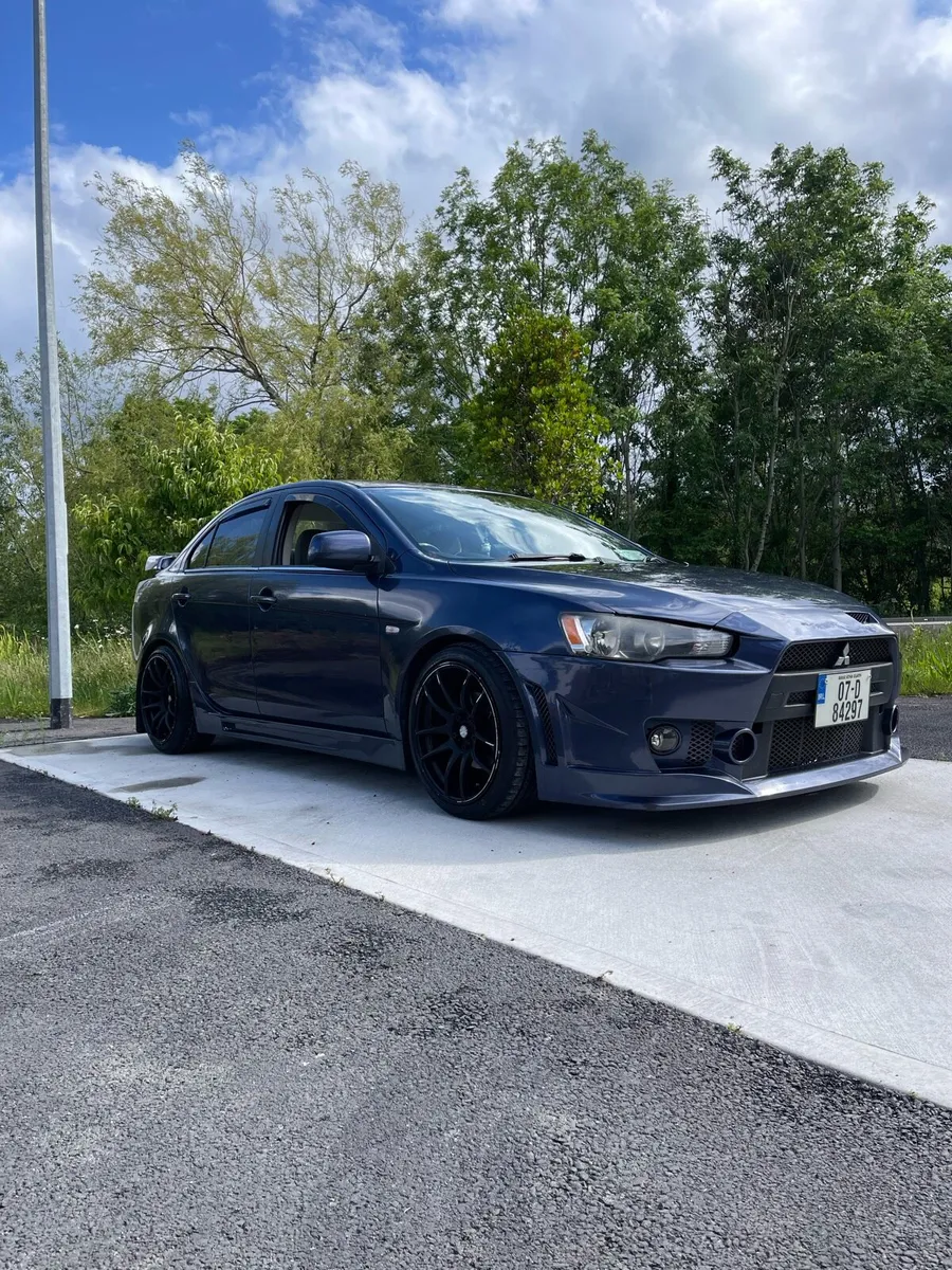Mitsubishi Lancer - Image 1