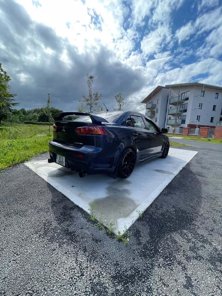 Mitsubishi Lancer - Image 4