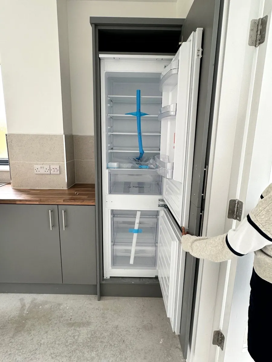 Brand new integrated  Freeze/Freezer for sale - Image 4