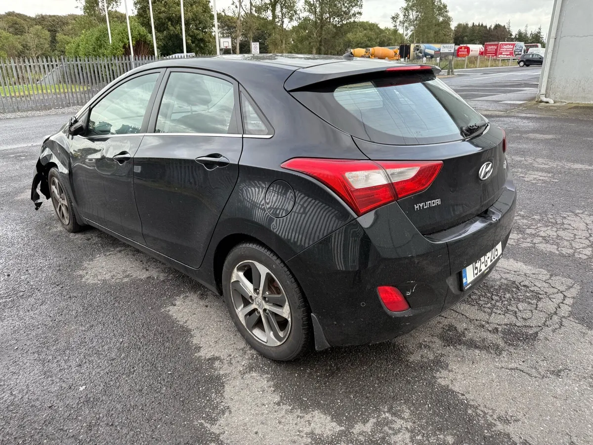 2015 Hyundai I30 1.6d deluxe - Image 4