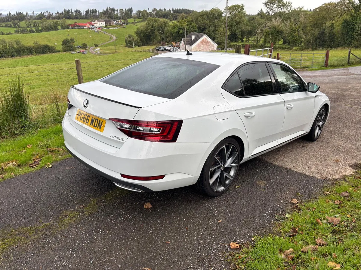 ‘17 Skoda Superb 2.0 Tdi Cr Sportline (LOW NOX) - Image 4