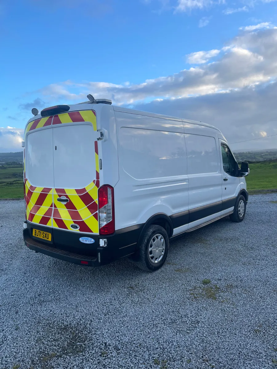 Ford transit 350 trend RWD Moblie workshop - Image 4