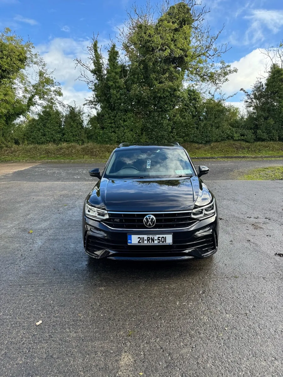 Volkswagen Tiguan R-line 2.0 TDI Manual - Image 4