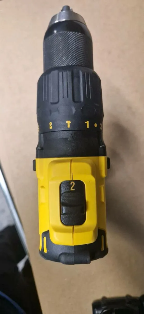 Dewalt drill - Image 4
