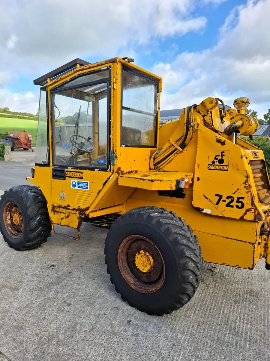 Sanderson 725 Farmhandler - Image 4