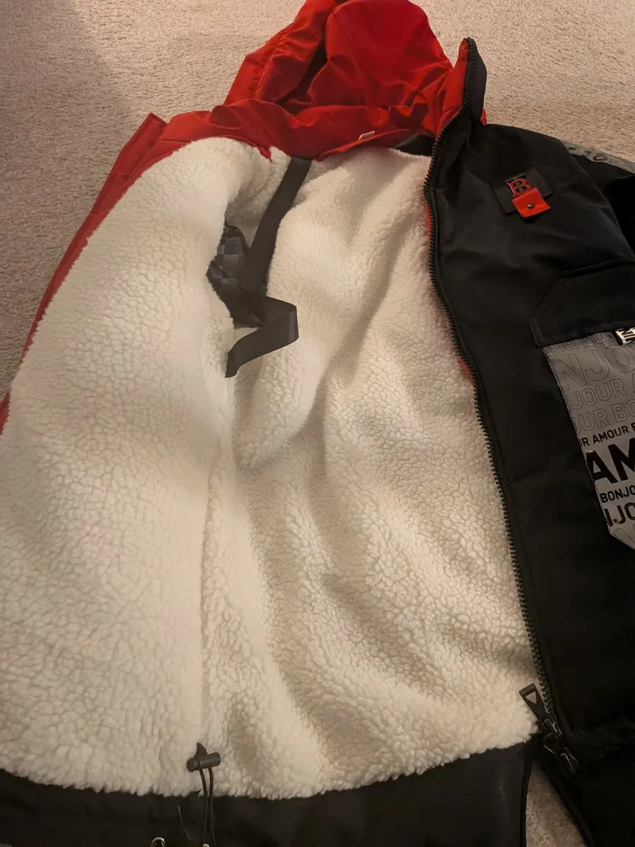 Boys winter coat - Image 3
