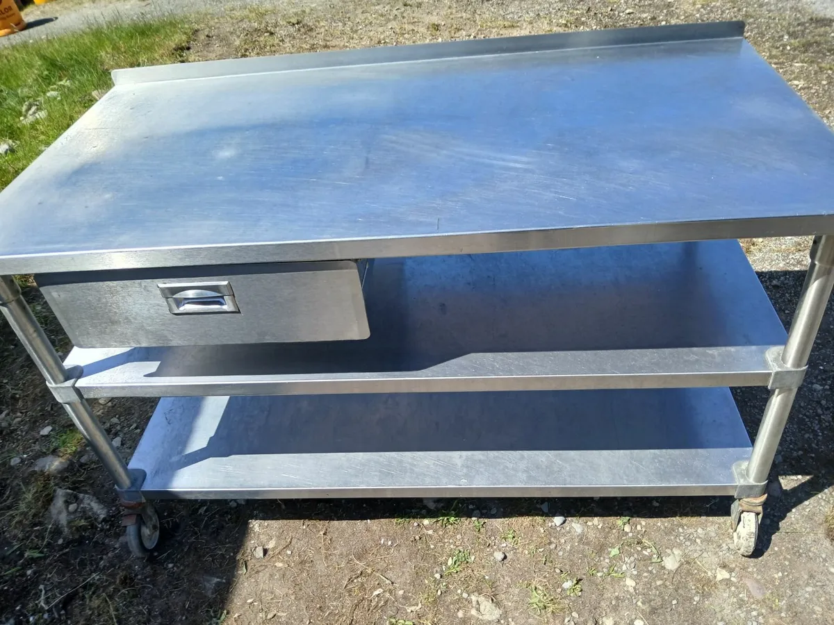 Staneless steel cabbinet  table..on wheels - Image 1