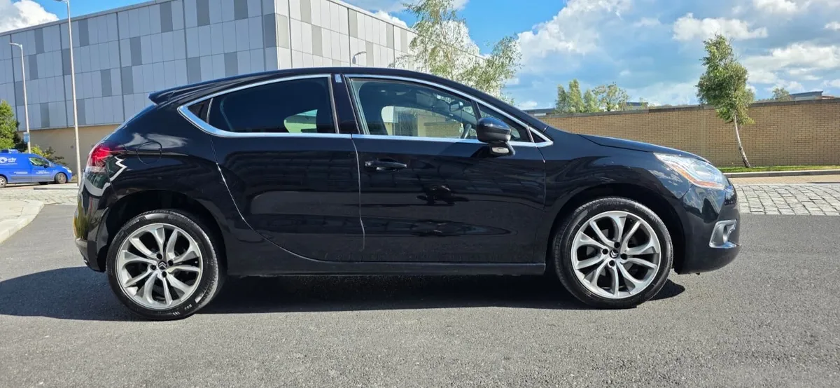 Citroen DS 4 2011 - Image 2