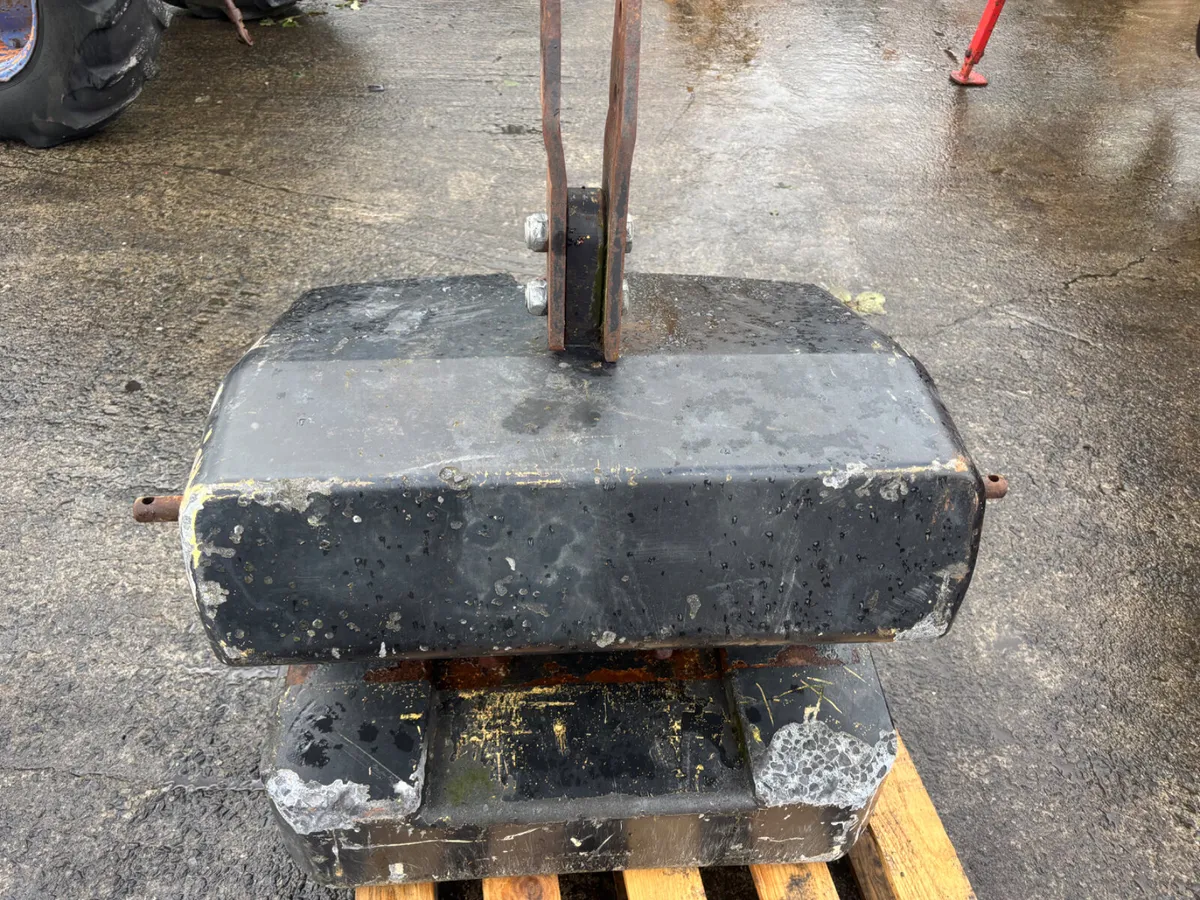 1 Ton Weight Block - Image 4