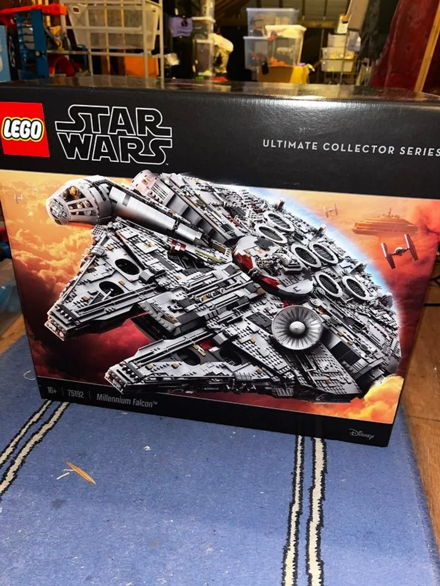 Lego Star Wars 75192 Millenium Falcon - Image 1