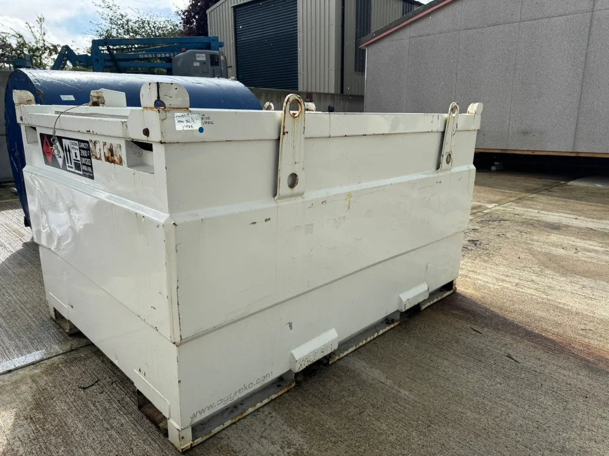Static Bunded Fuel Bowser - Image 4