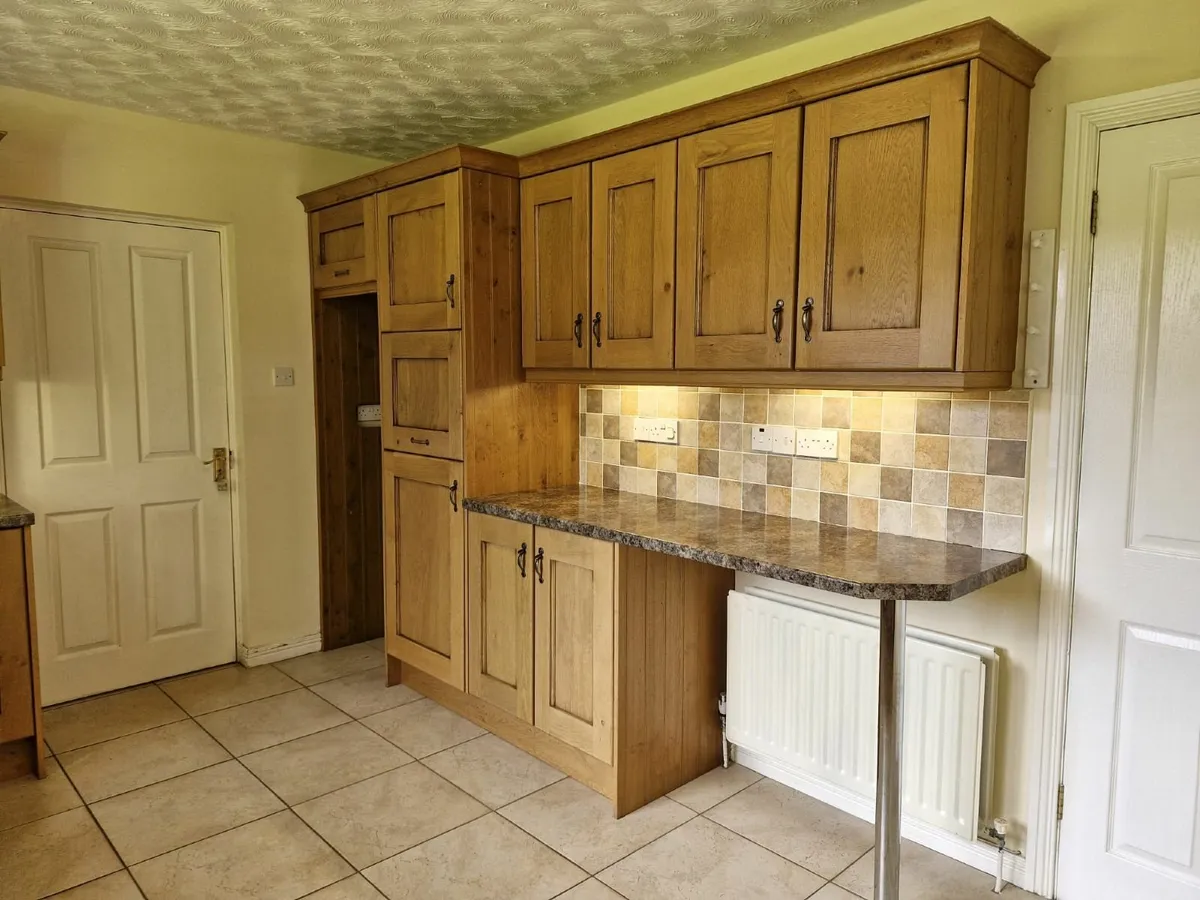 Wooden Kitchen (and appliances) FOR SALE! - Image 2