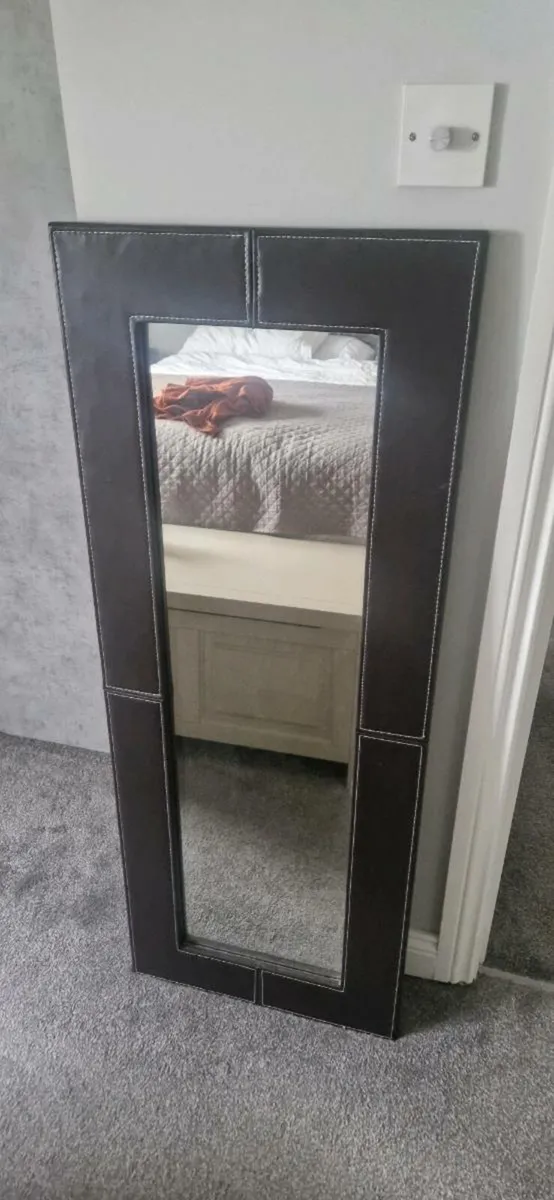 Various household furniture - Image 2