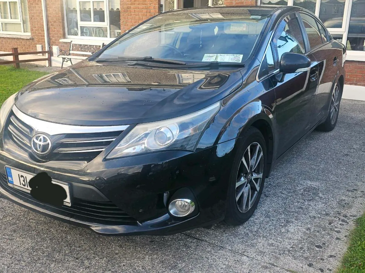 Toyota Avensis 2013 - Image 1