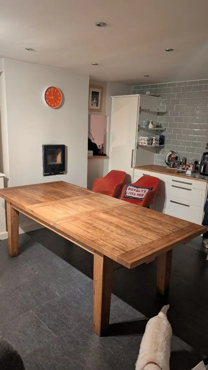 Extendable Oak Strawbridge Table - Image 2