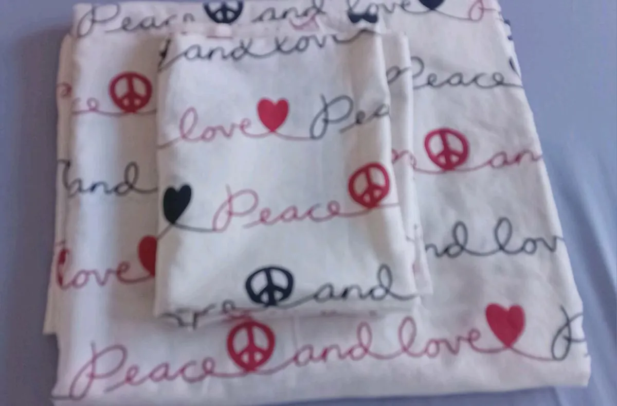 Single Duvet Cover nd Pillowcase - Image 1