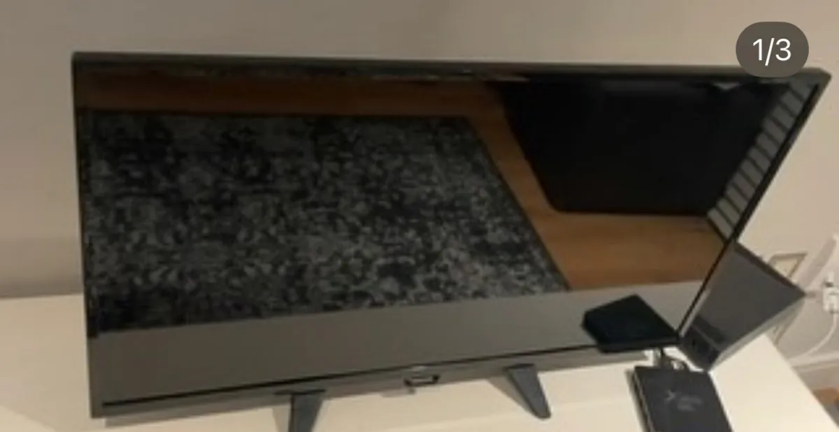 32 Philips smart full HD tv - Image 1
