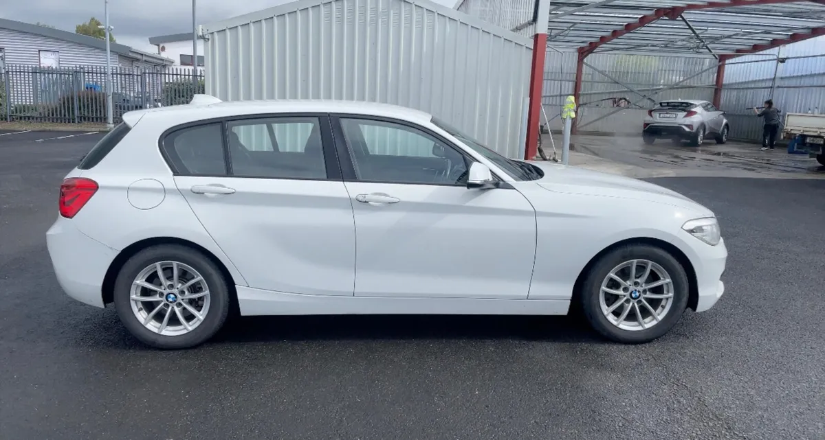 2015 BMW 1 Series 118i AUTOMATIC LOW MILES!!! - Image 3