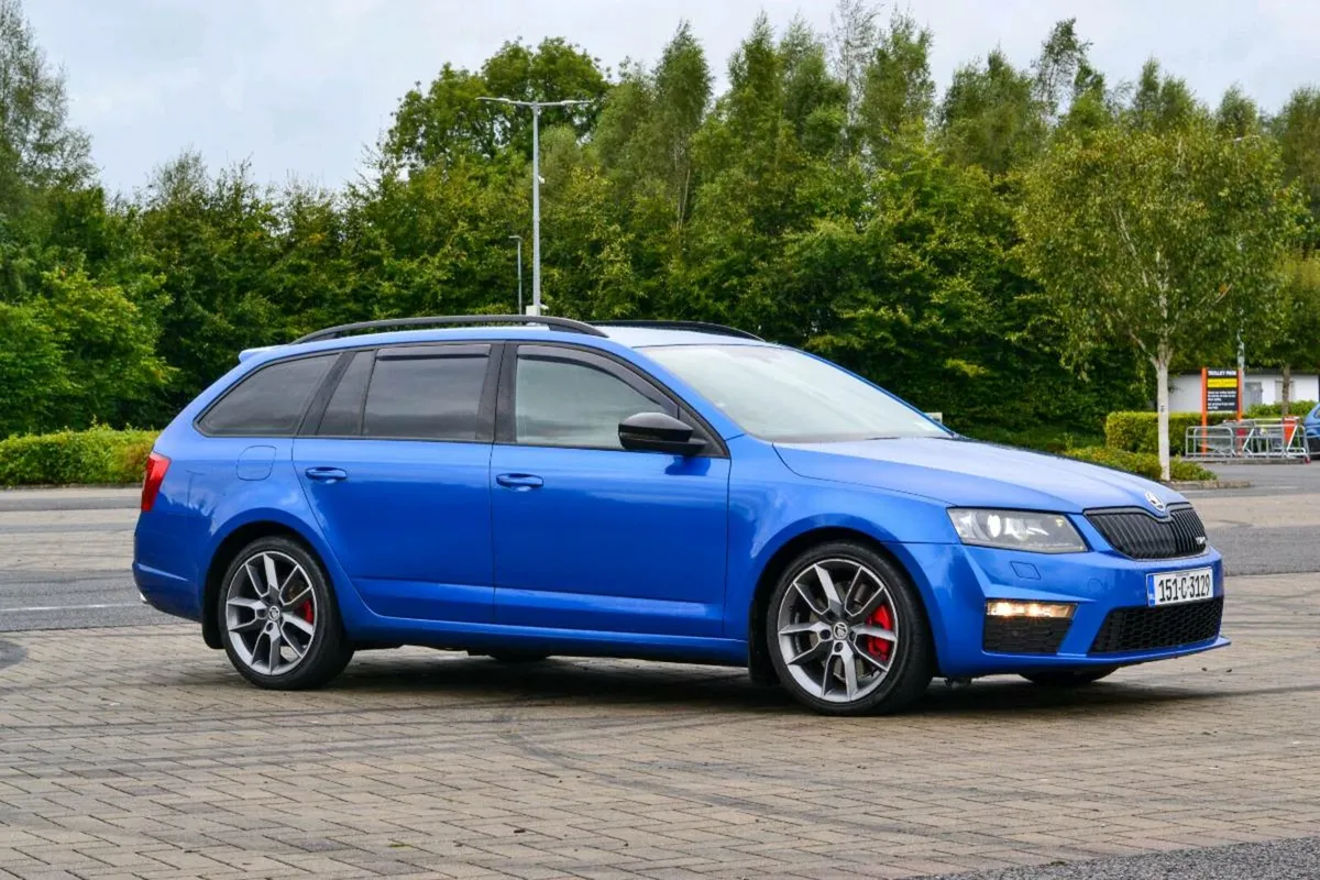 Škoda Octavia vRS Estate Blackline Edition - Image 4
