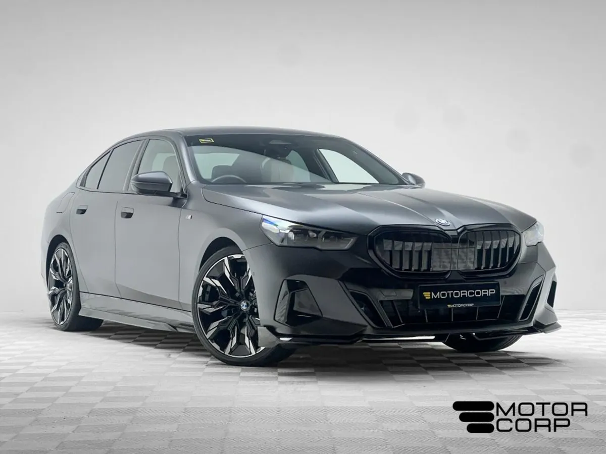 BMW 5-Series 530E M SPORT - Image 1