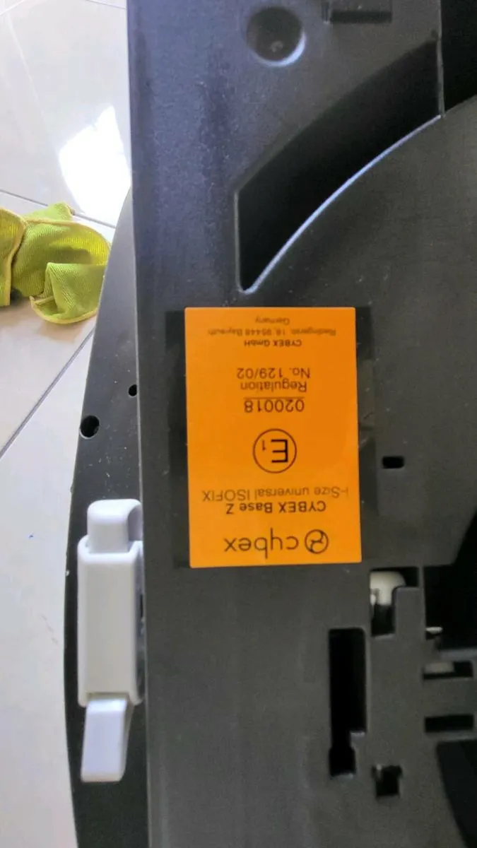 Cybex Sirona Z I-size Car Seat - Image 4