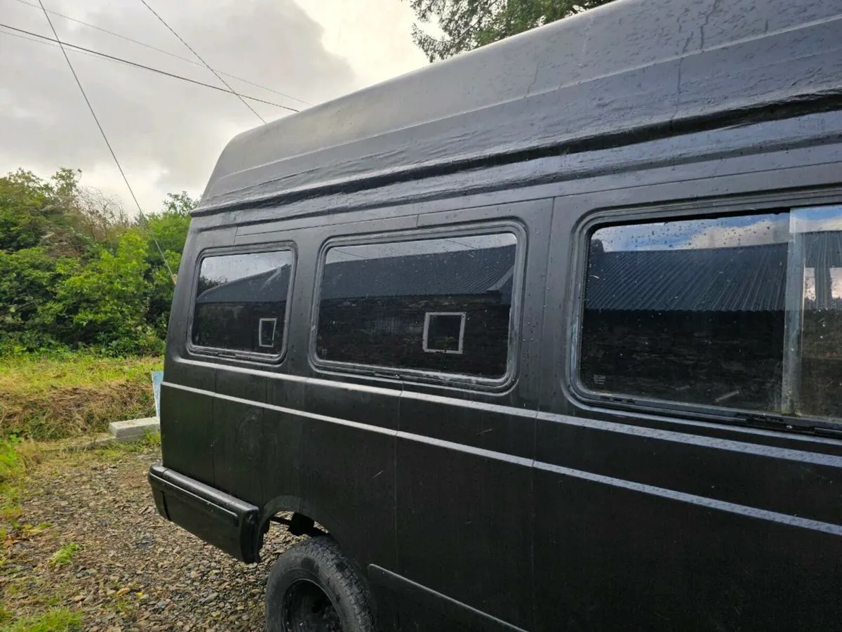 School Bus Camper Conversion - Image 4