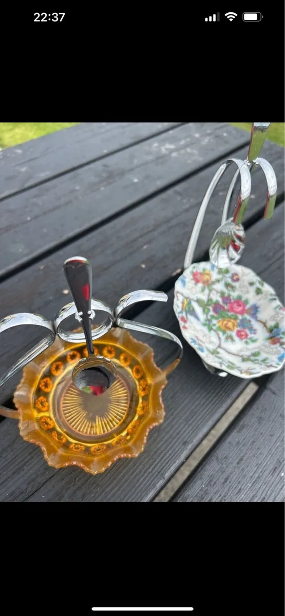 2 Beautiful jam antique dishes - Image 1