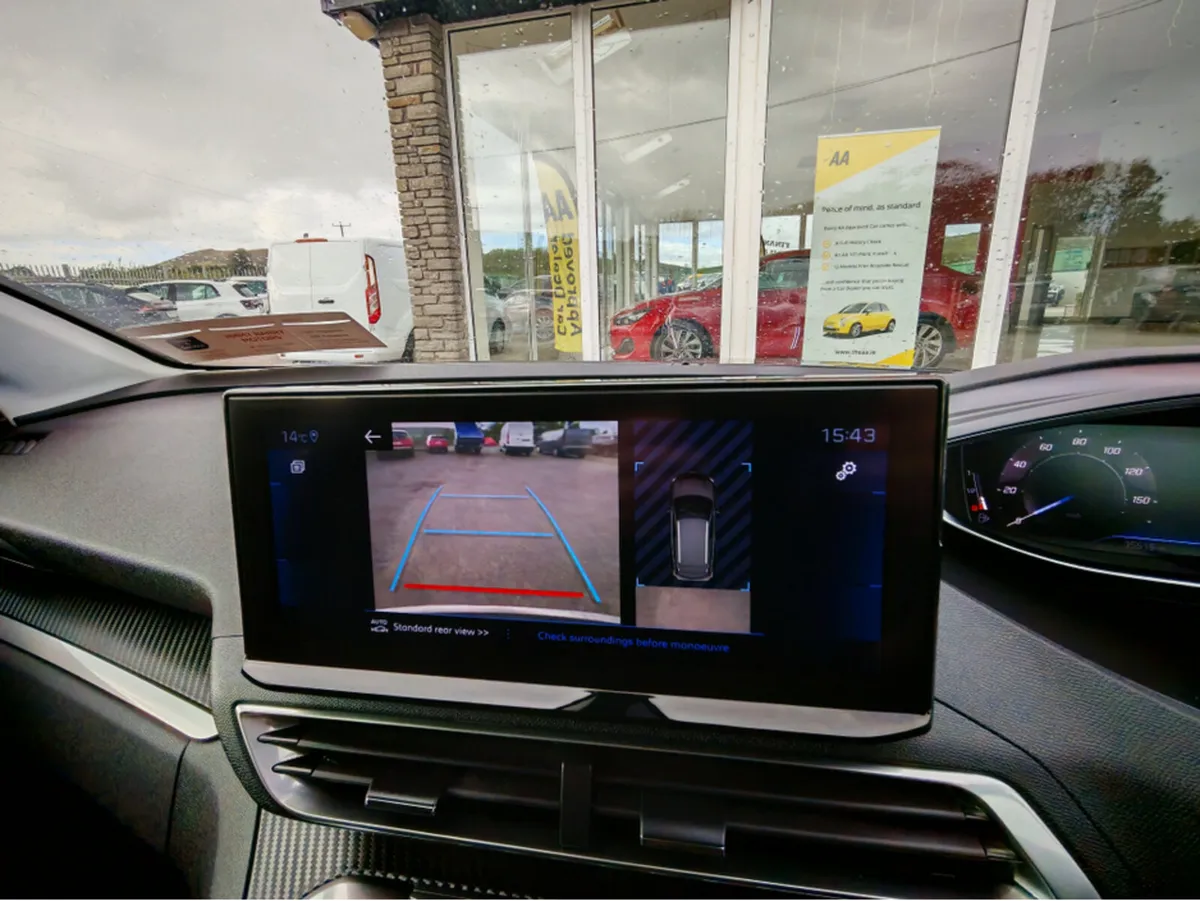 PEUGEOT 3008 ALLURE BLUEHDI S/S - Image 2