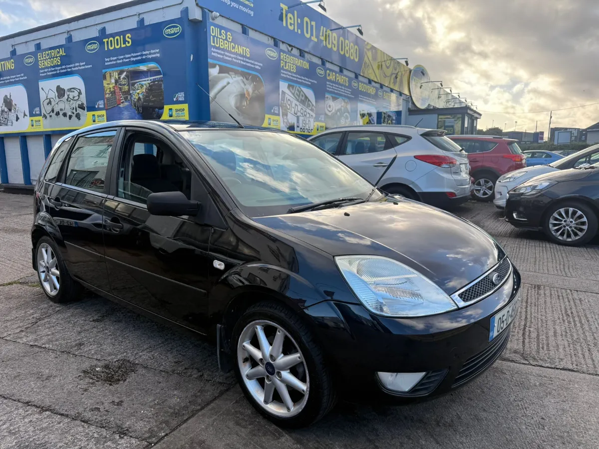 Ford Fiesta 2005 low mileage - Image 2