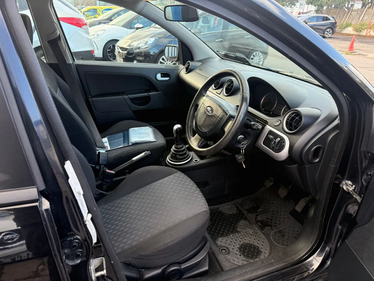 Ford Fiesta 2005 low mileage - Image 4