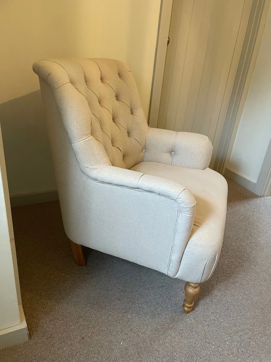 Armchair - Image 2