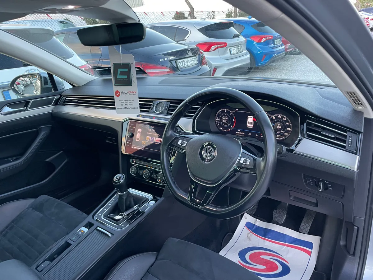 Volkswagen Passat Highline - Image 4