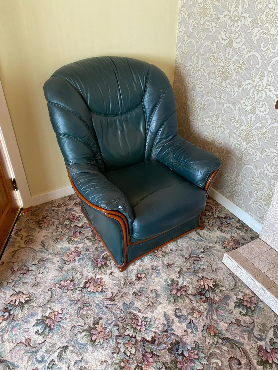 Leather sofa - Image 2