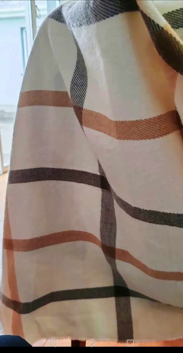 Large shawl - Image 2