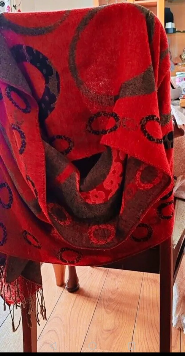 Large scarf - Image 3