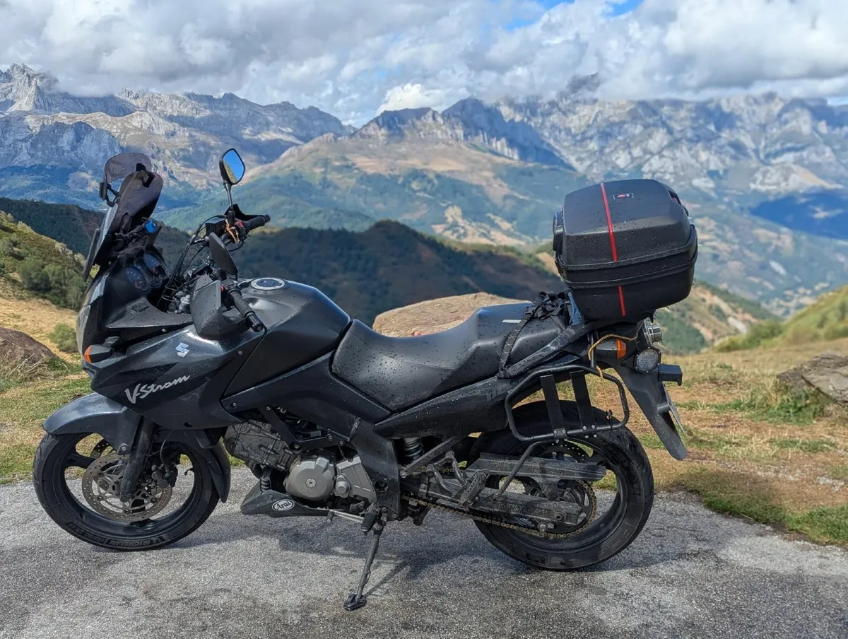 Suzuki DL 650 V-Strom 2006 - Image 1