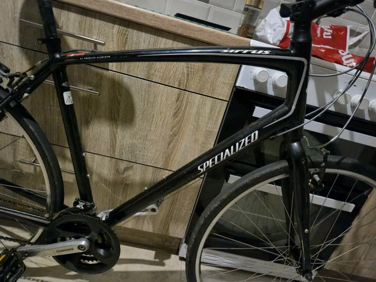Adults Gents hybrid bike SPECIALIZED SIRRUS SPORT - Image 3