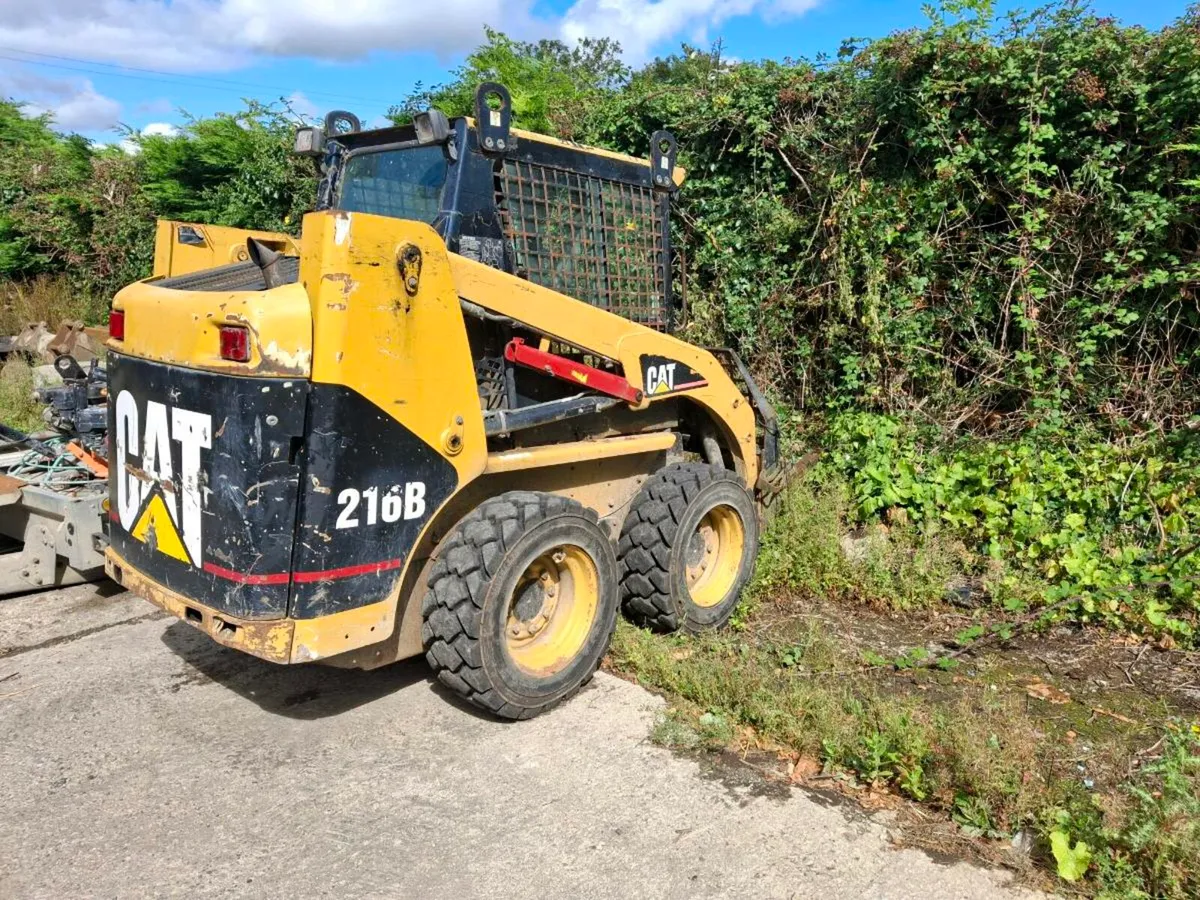 Cat skid steer - Image 1
